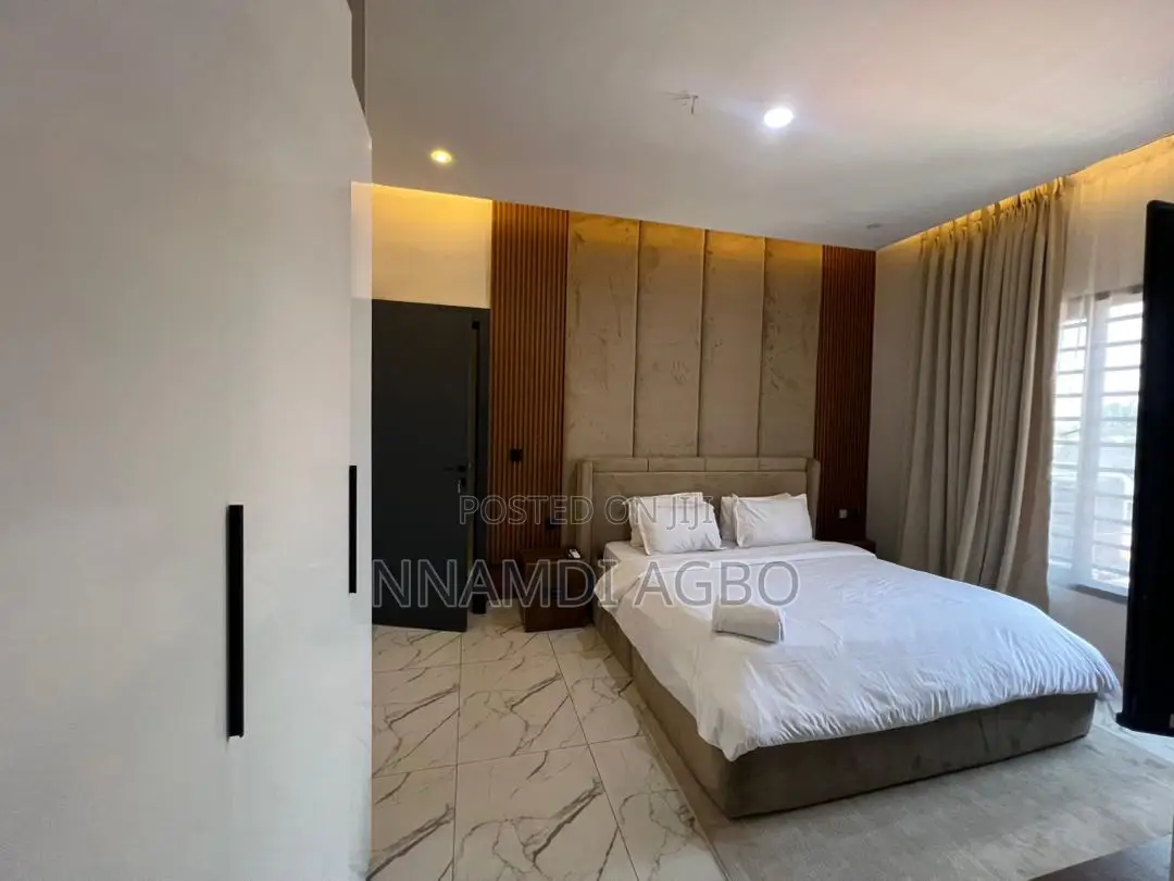 Furnished 2bdrm Apartment in Lekki Phase 1 for rent