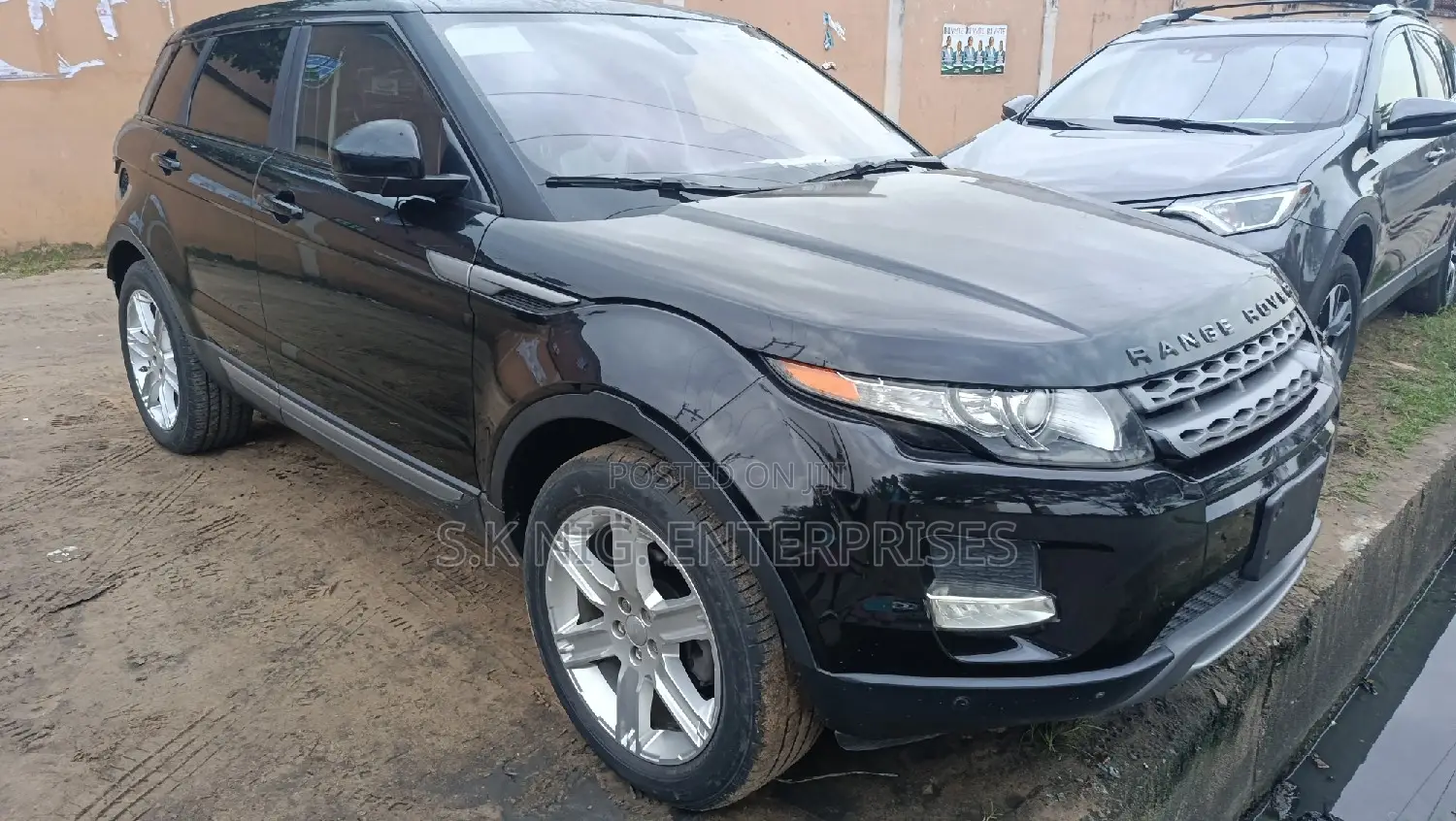 Land Rover Range Rover Evoque Pure 4dr SUV AWD (2.0L 4cyl Turbo 9A)