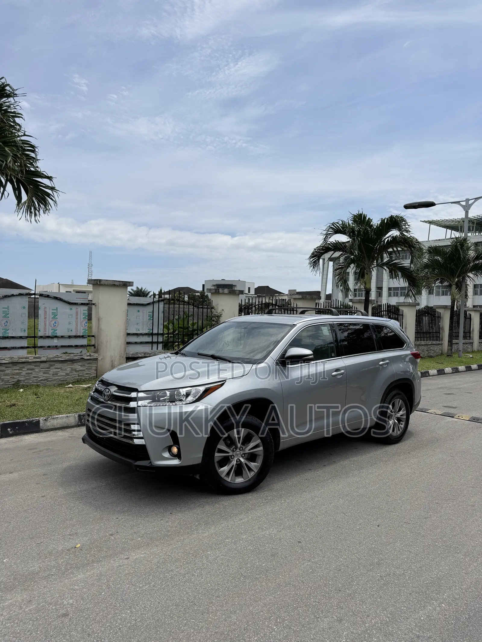 Toyota Highlander XLE 4dr SUV (3.5L 6cyl 6A) 2015 Silver