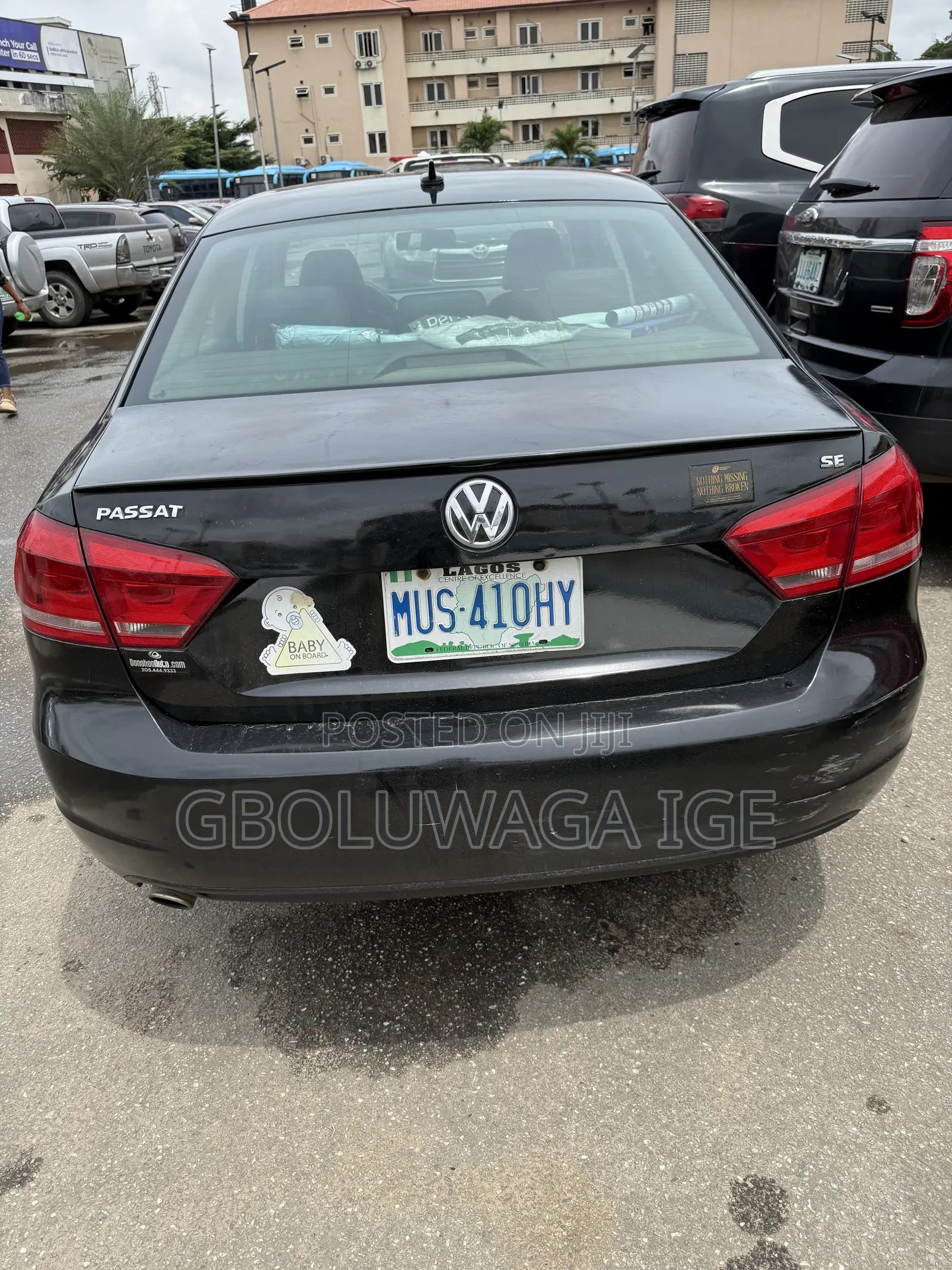 Volkswagen Passat SE with Sunroof 2013 Black