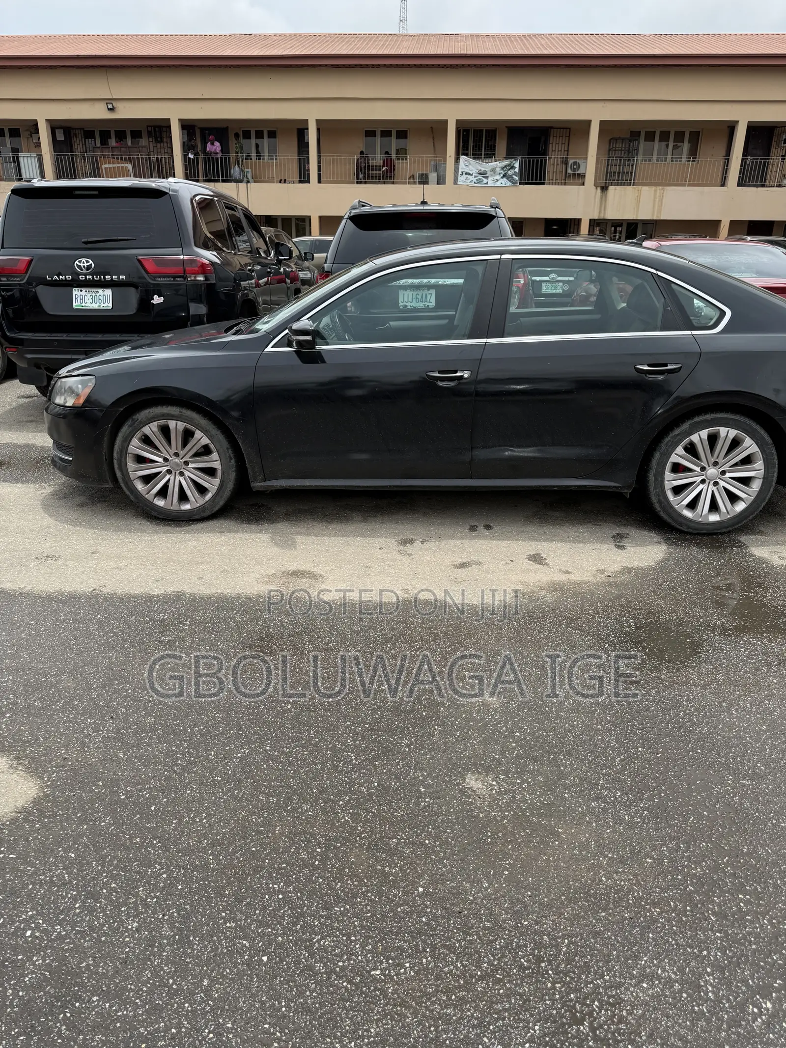 Volkswagen Passat SE with Sunroof 2013 Black