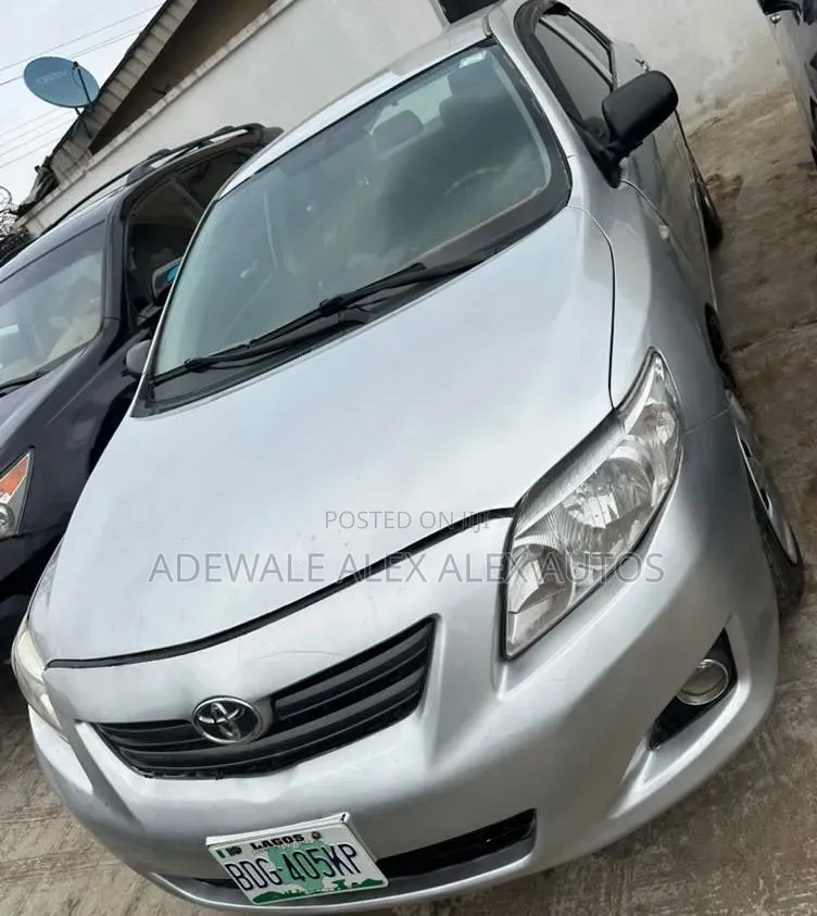 Toyota Corolla 2009 Silver