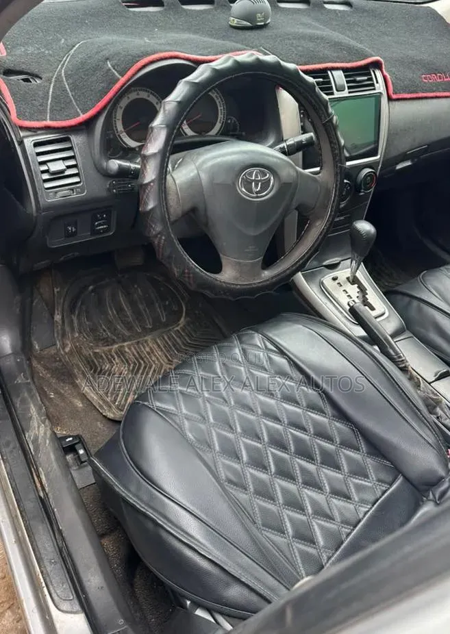 Toyota Corolla 2009 Silver