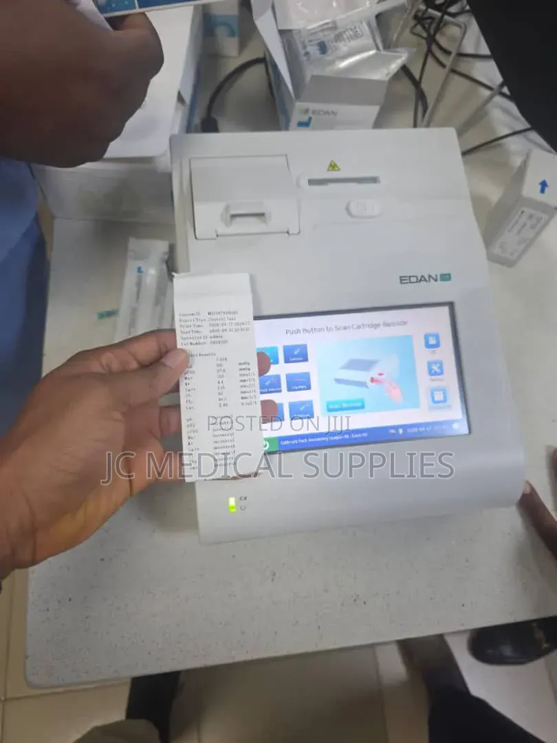 Blood Gas Analyszer Machine