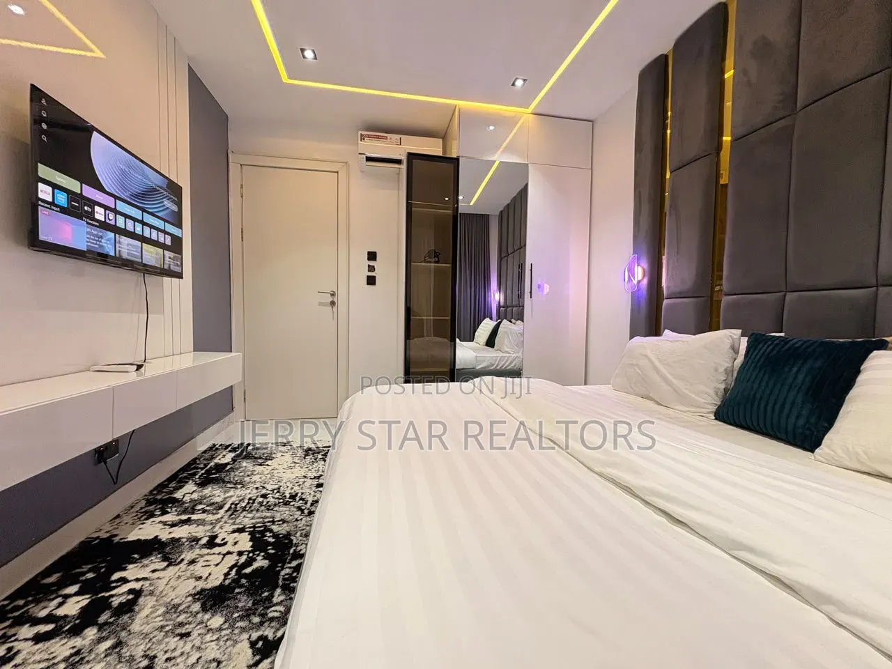 Furnished 2bdrm Apartment in Lekki Phase1 for rent