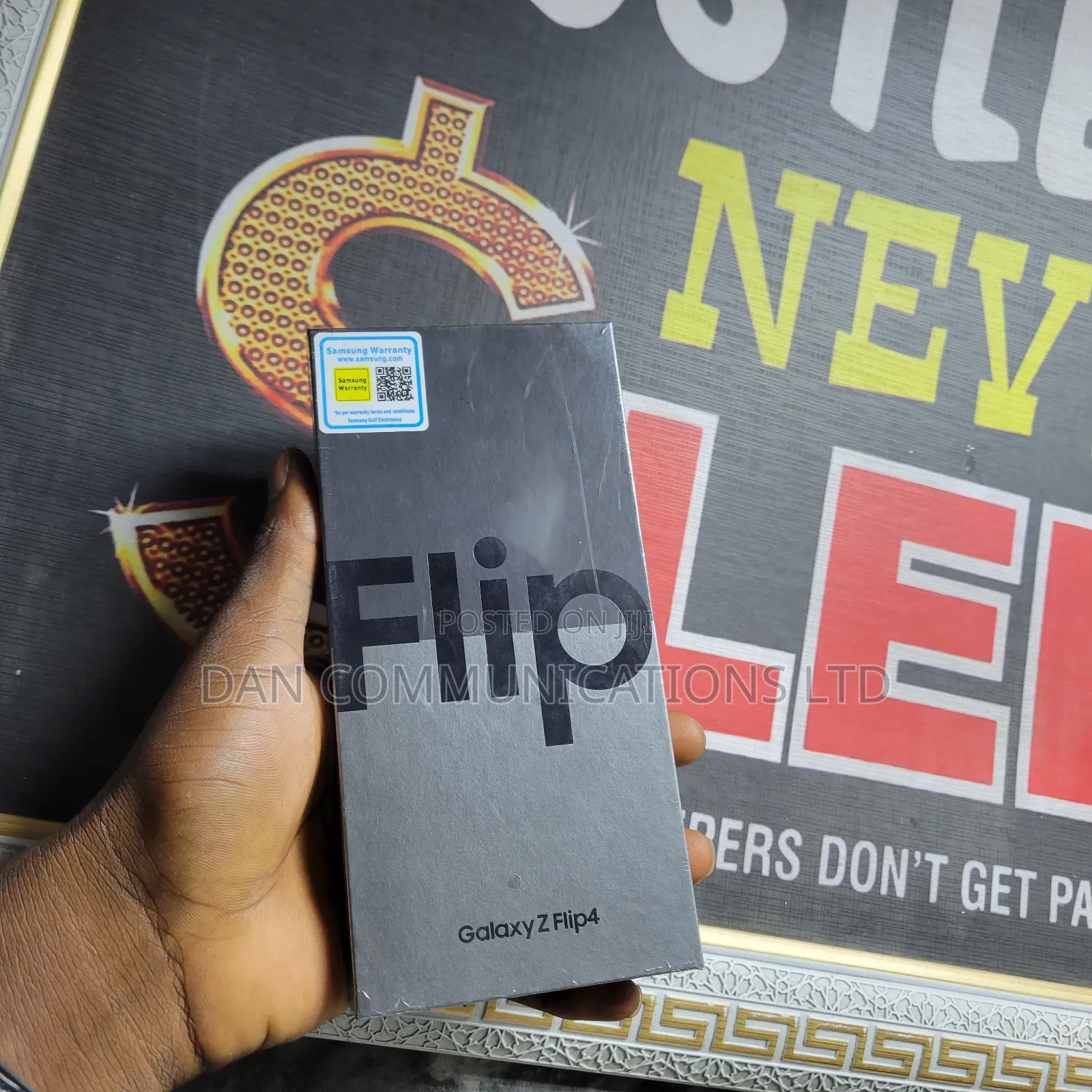 New Samsung Galaxy Z Flip4 128 GB Blue