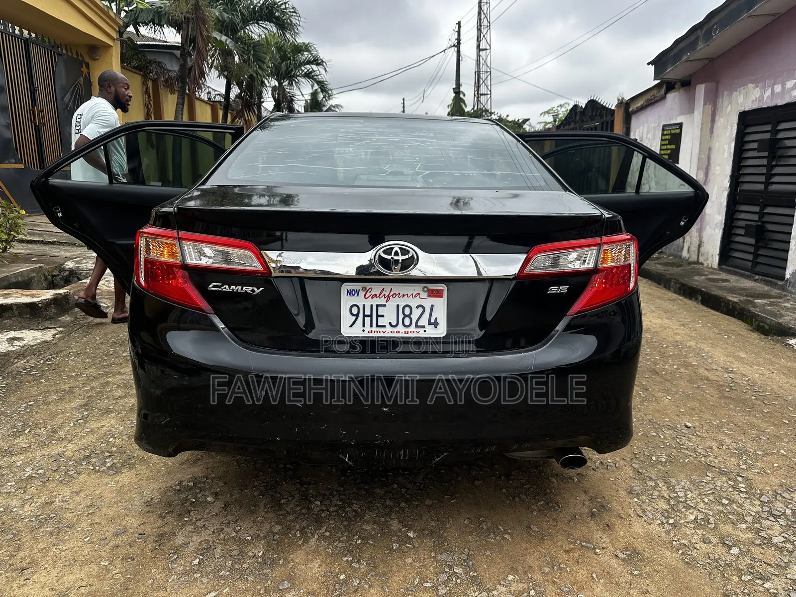 Toyota Camry SE 4dr Sedan (2.5L 4cyl 6A) 2013 Black