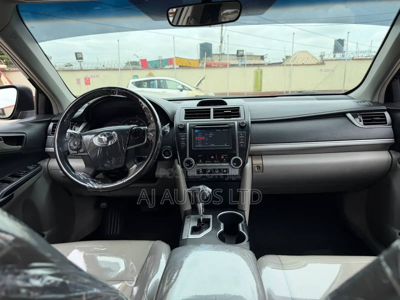 Toyota Camry LE 4dr Sedan (2.5L 4cyl 6A) 2013 Black