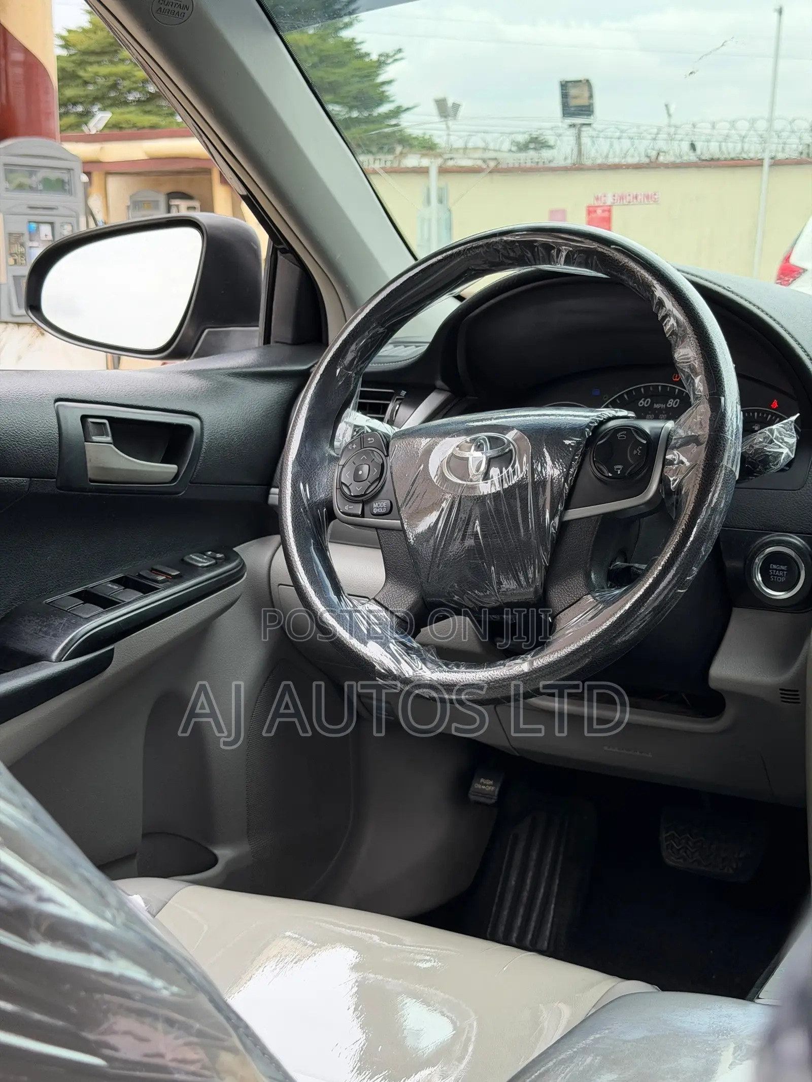 Toyota Camry LE 4dr Sedan (2.5L 4cyl 6A) 2013 Black