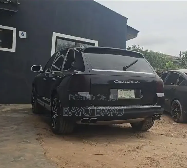 Porsche Cayenne Turbo S 2010 Black