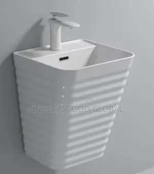 Modern Ceramic Bathroom Sink With Faucet