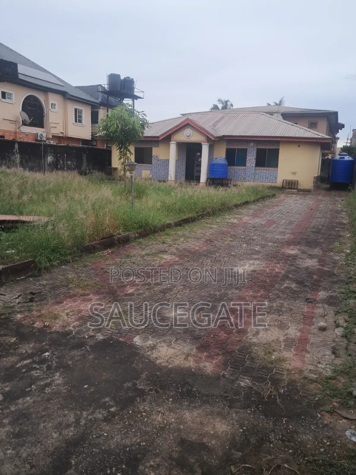 3bdrm Bungalow in Sand Feild, Satellite Town for sale
