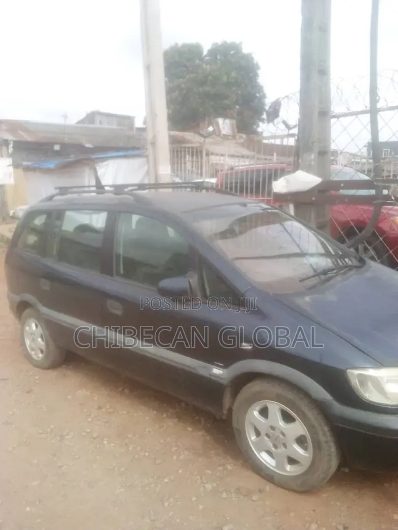 Opel Zafira 2003 Blue