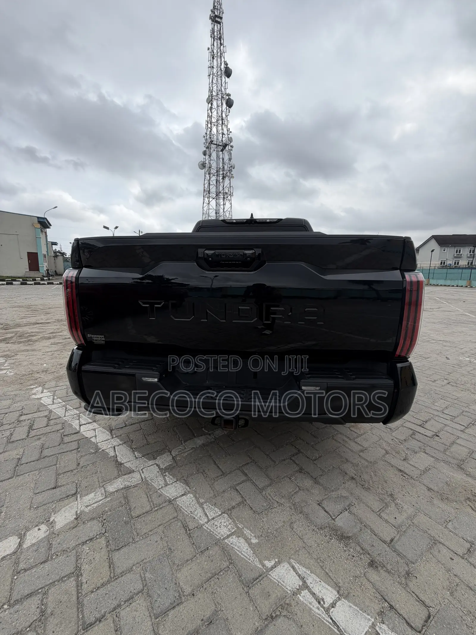 Toyota Tundra Platinum CrewMax 5.5' Bed 2023 Black