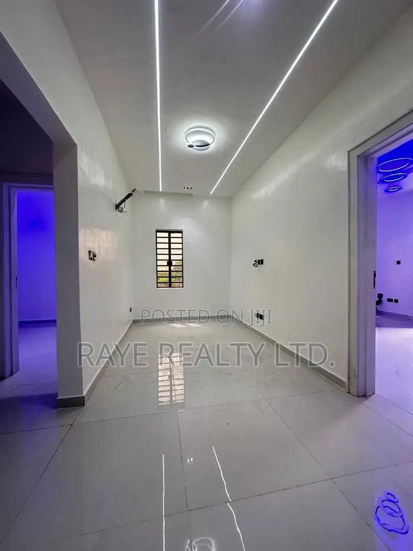 4bdrm Duplex in Sangotedo for sale