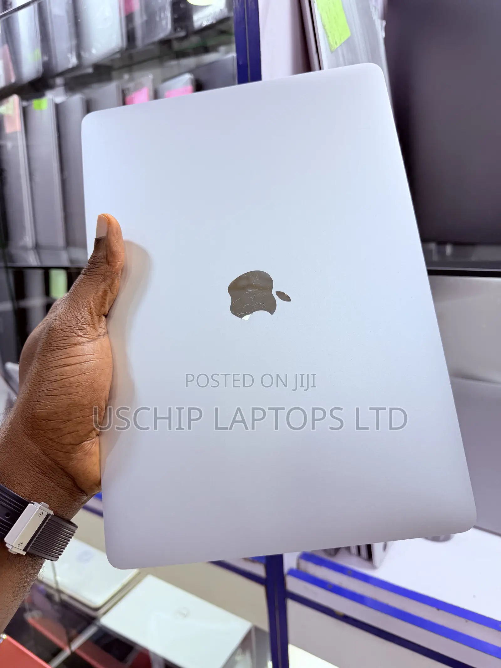Laptop Apple MacBook Pro 2021 M1 8GB Apple M1 SSD 512GB
