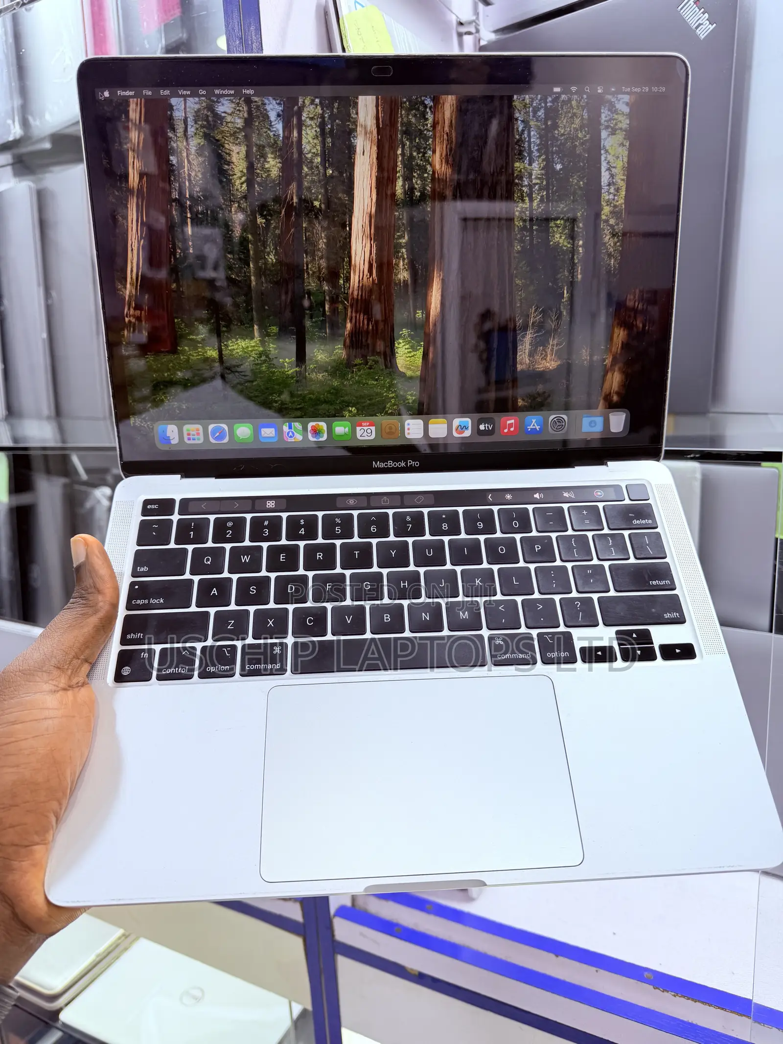 Laptop Apple MacBook Pro 2021 M1 8GB Apple M1 SSD 512GB
