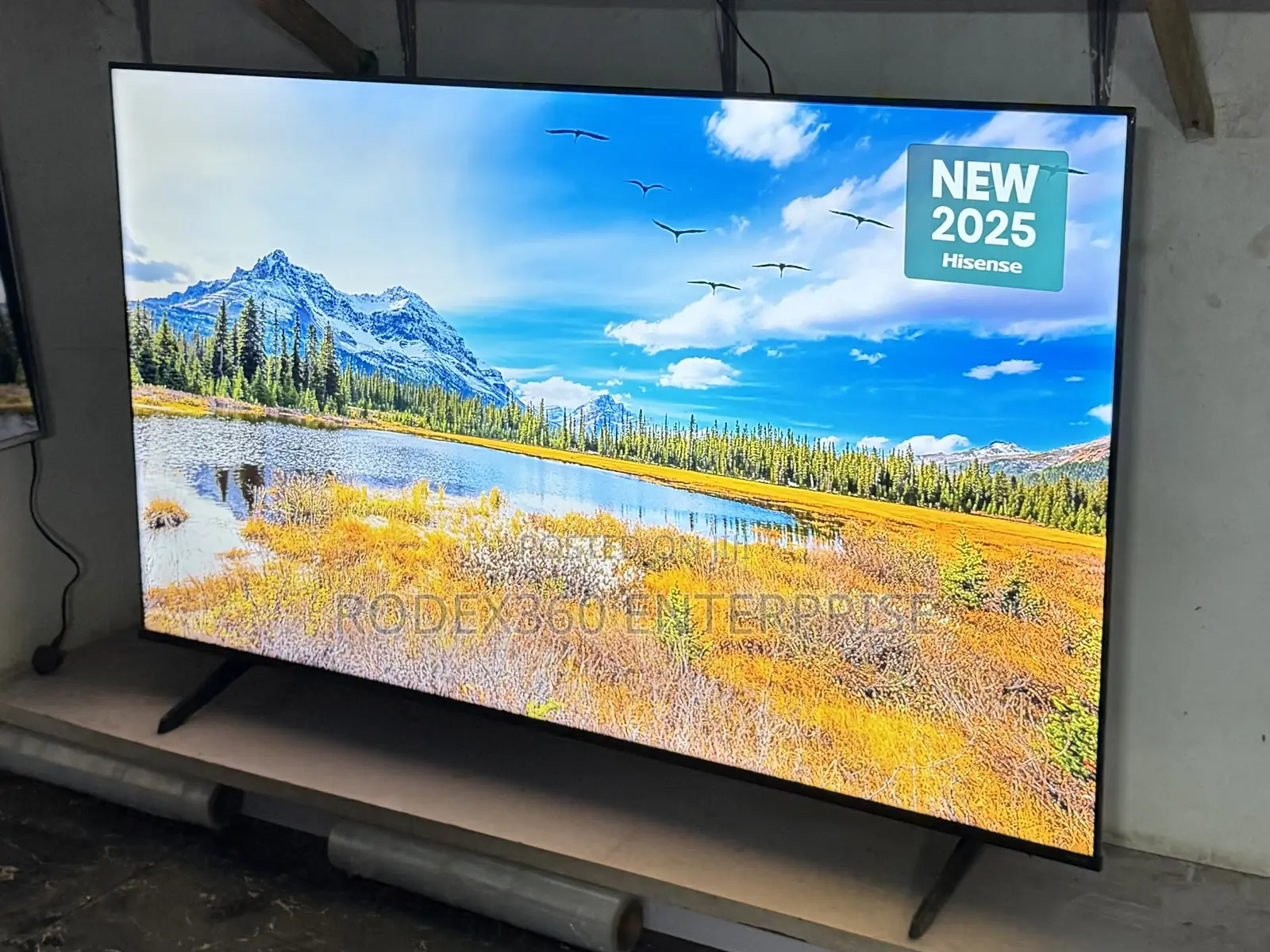 75” Hisense QLED Smart TV