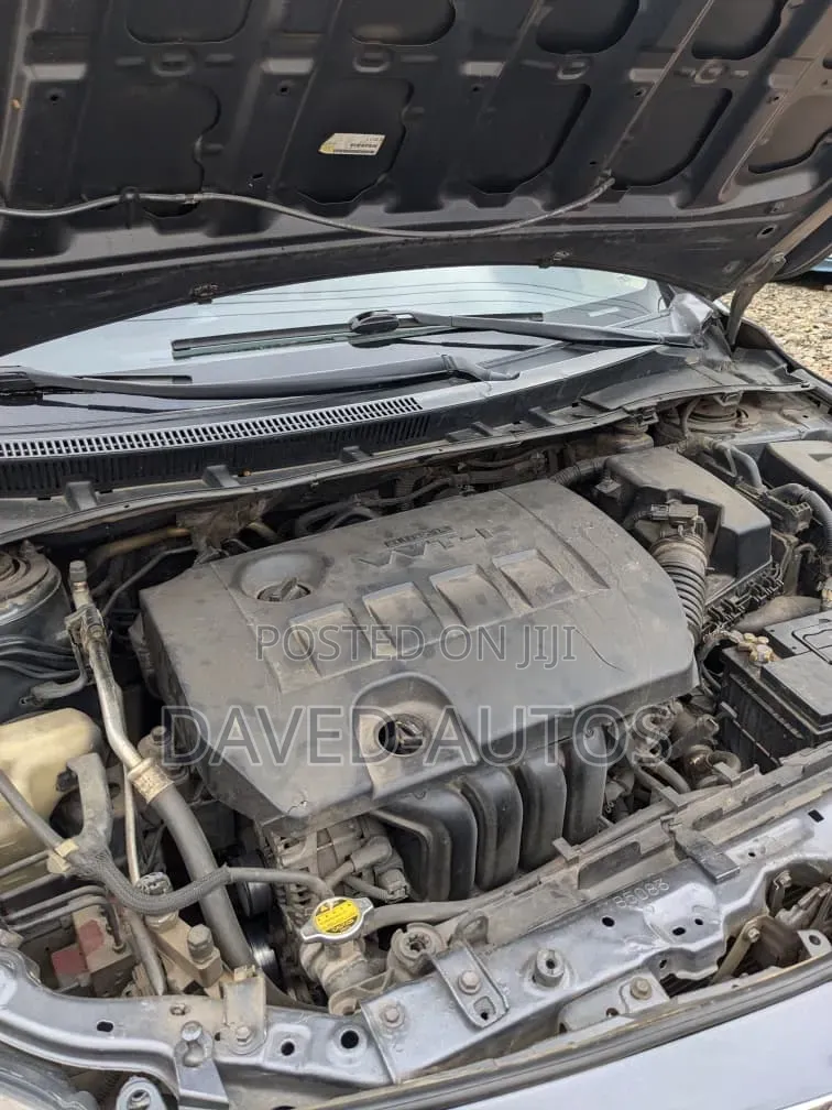 Toyota Corolla 2012 Gray