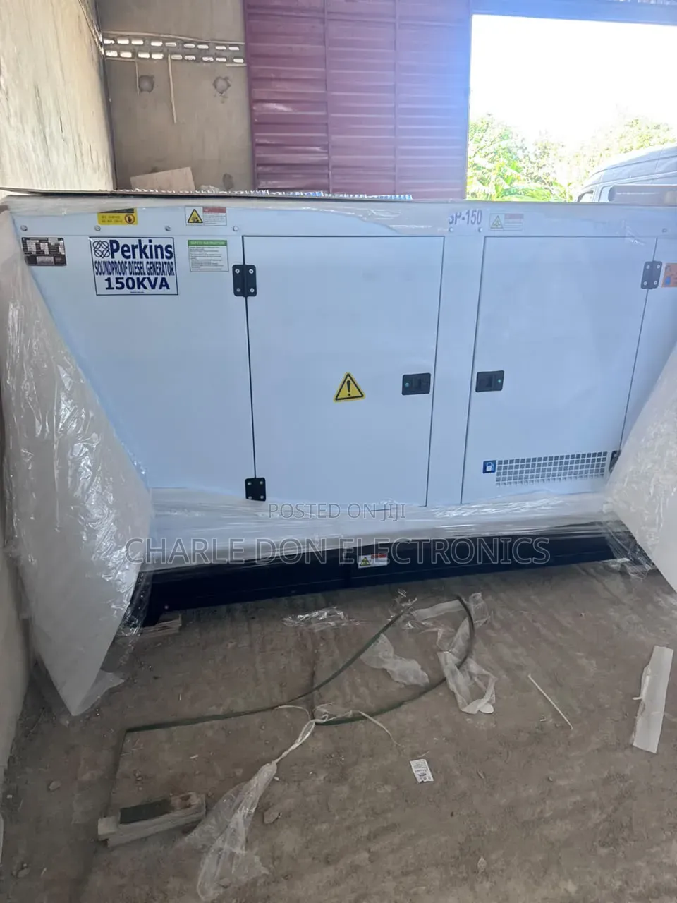 Original 150kVA Perkins Soundproof Diesel Power Generator