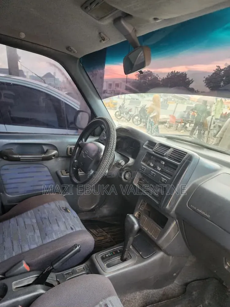 Toyota RAV4 Base 4x4 1999 Silver
