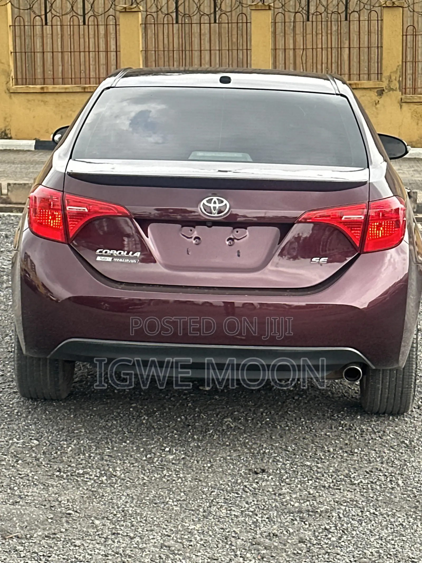 Toyota Corolla SE 4dr Sedan (1.8L 4cyl CVT) 2017 Burgundy