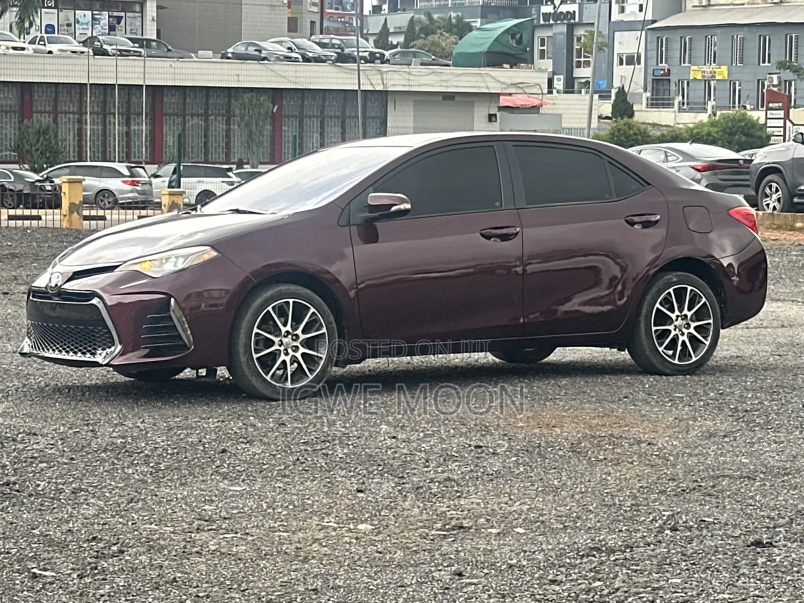 Toyota Corolla SE 4dr Sedan (1.8L 4cyl CVT) 2017 Burgundy