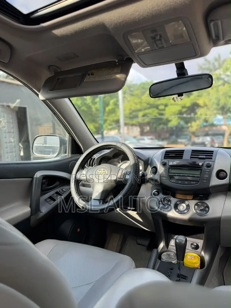 Toyota RAV4 Limited 2011 Black