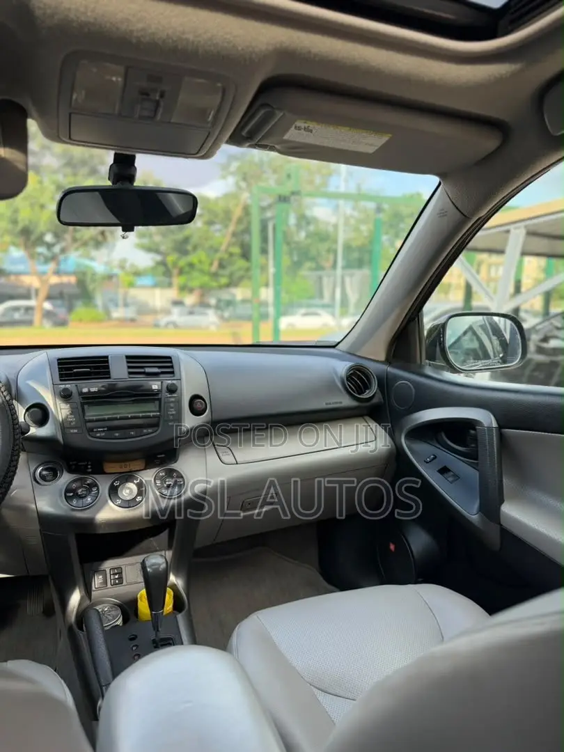 Toyota RAV4 Limited 2011 Black