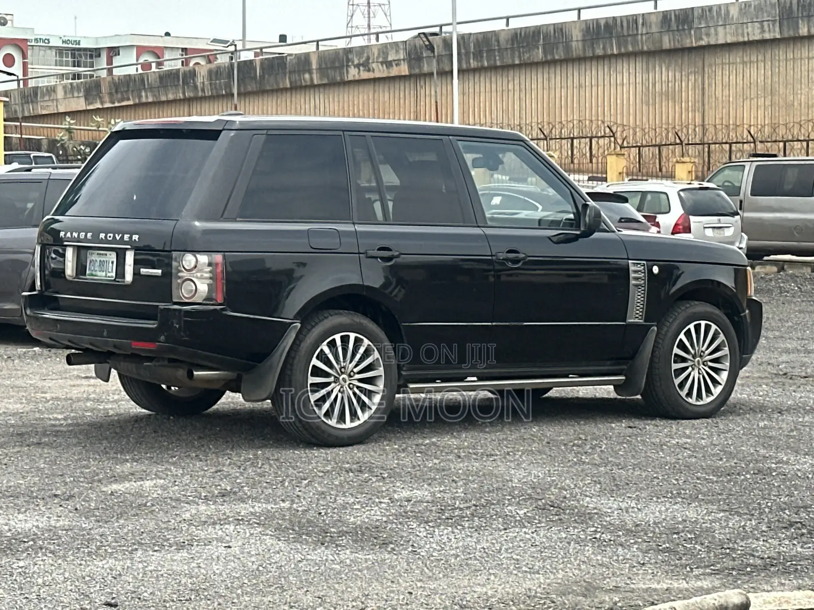 Land Rover Range Rover Supercharged 2011 Black