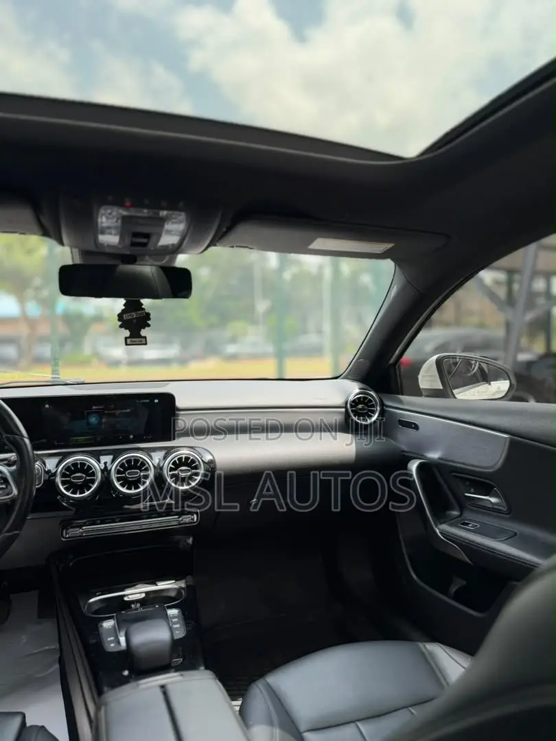 Mercedes-Benz A-Class A 220 4MATIC 2022 White