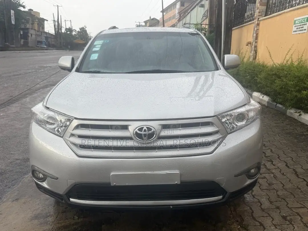 Toyota Highlander Limited 2012 Silver