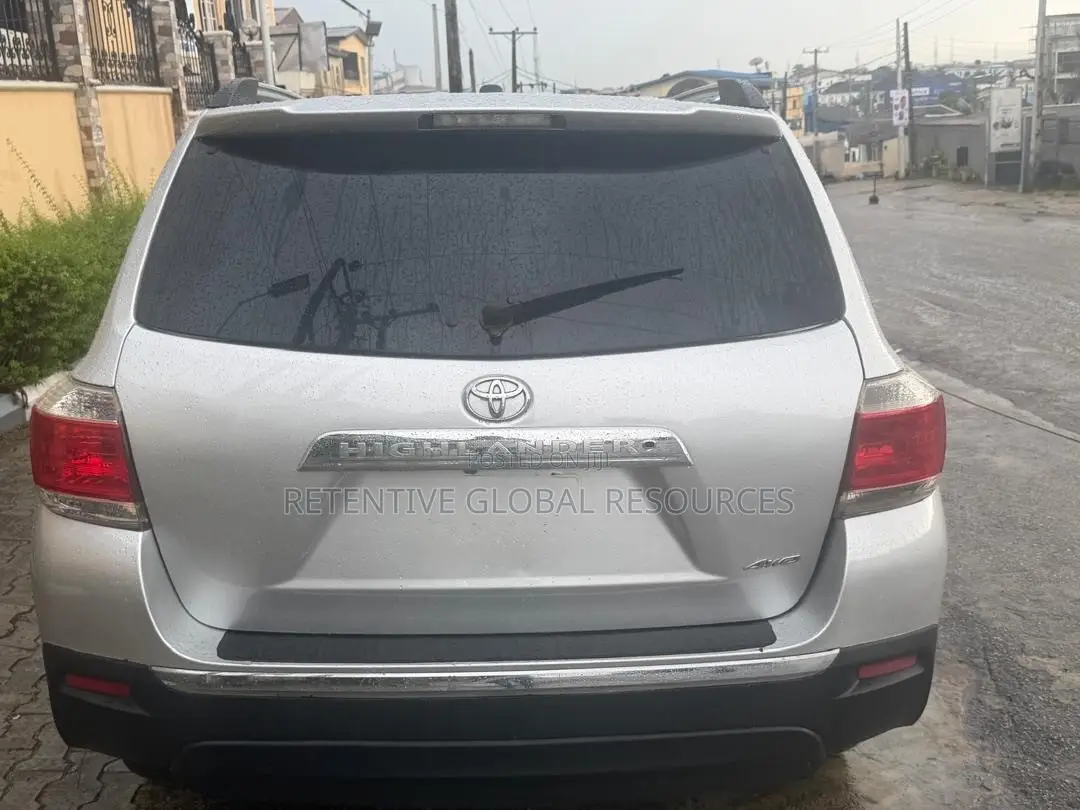 Toyota Highlander Limited 2012 Silver