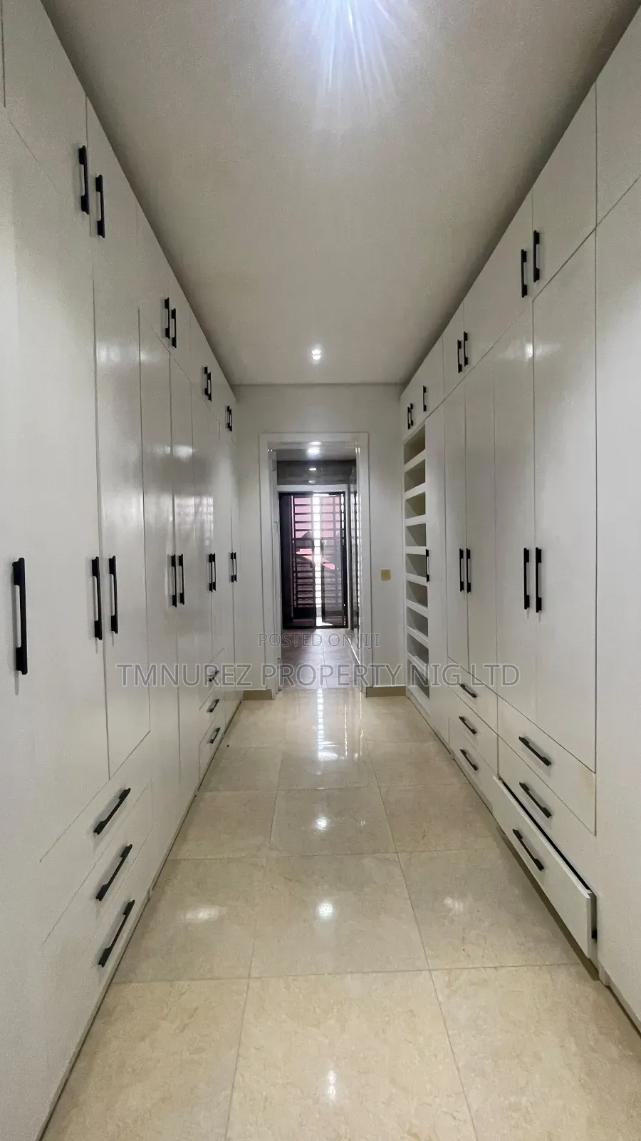 Furnished 4bdrm Duplex in Ikota for rent