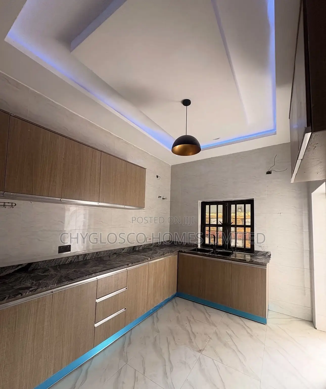 4bdrm Duplex in Sars Road, New Layout for sale
