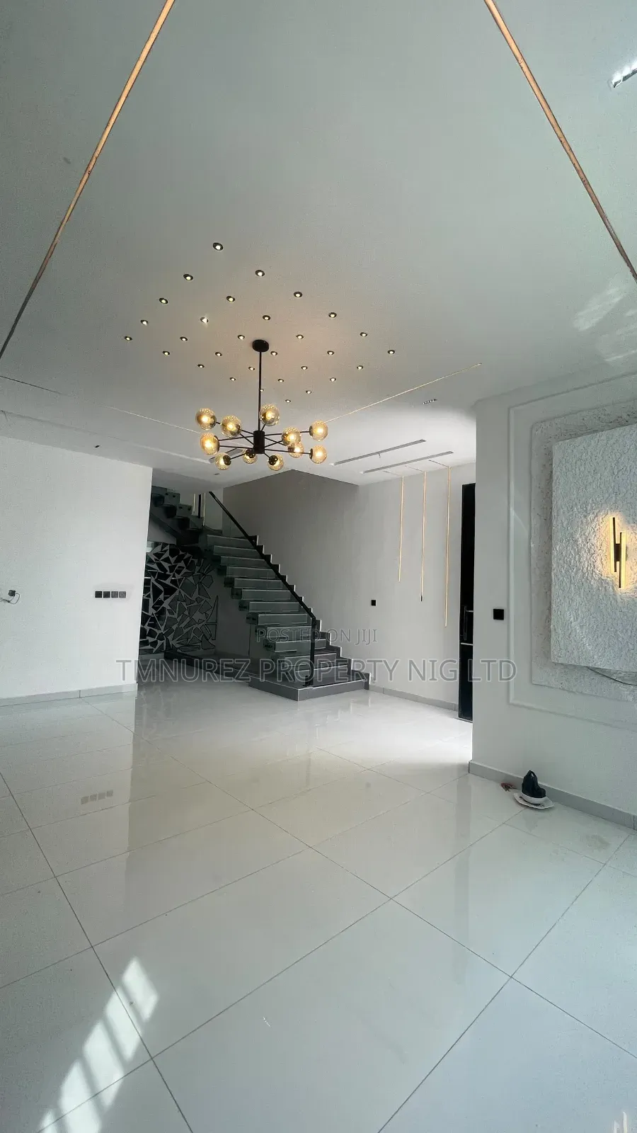 4bdrm Duplex in Ado / Ajah for sale