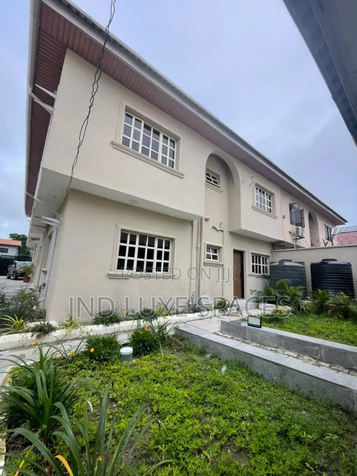 3bdrm Apartment in Lekki Phase 1 for rent