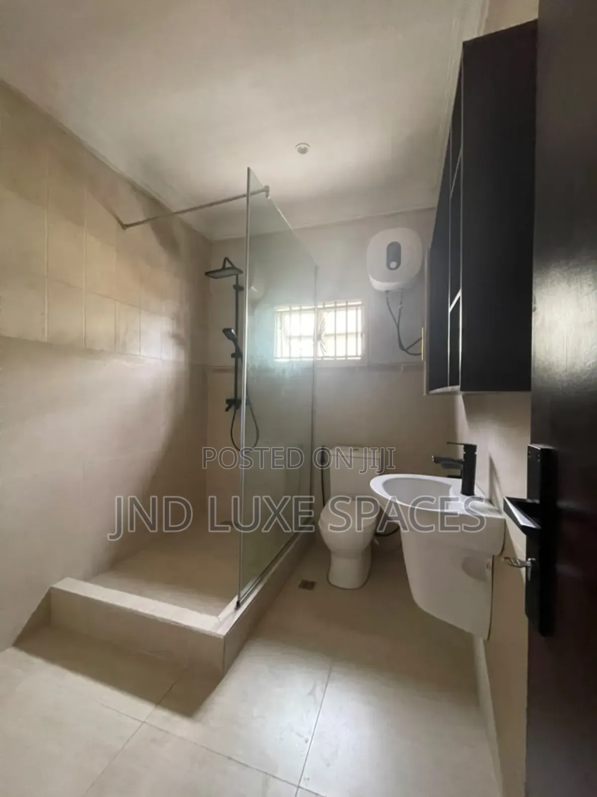 3bdrm Apartment in Lekki Phase 1 for rent