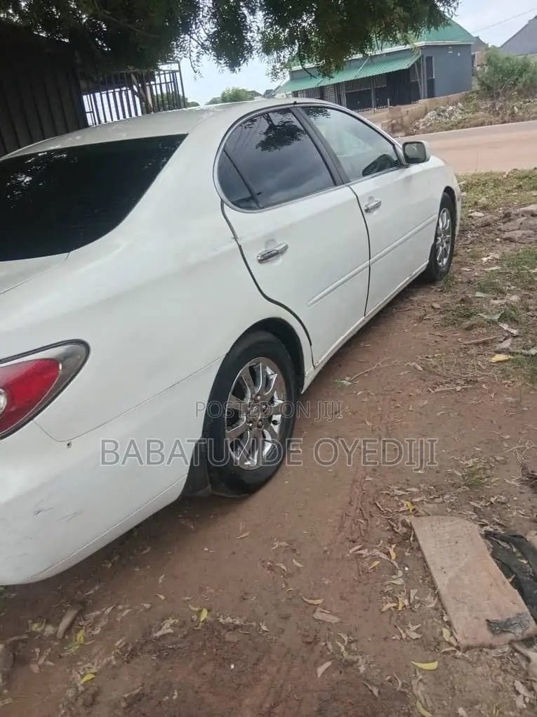 Lexus ES 300 2004 White
