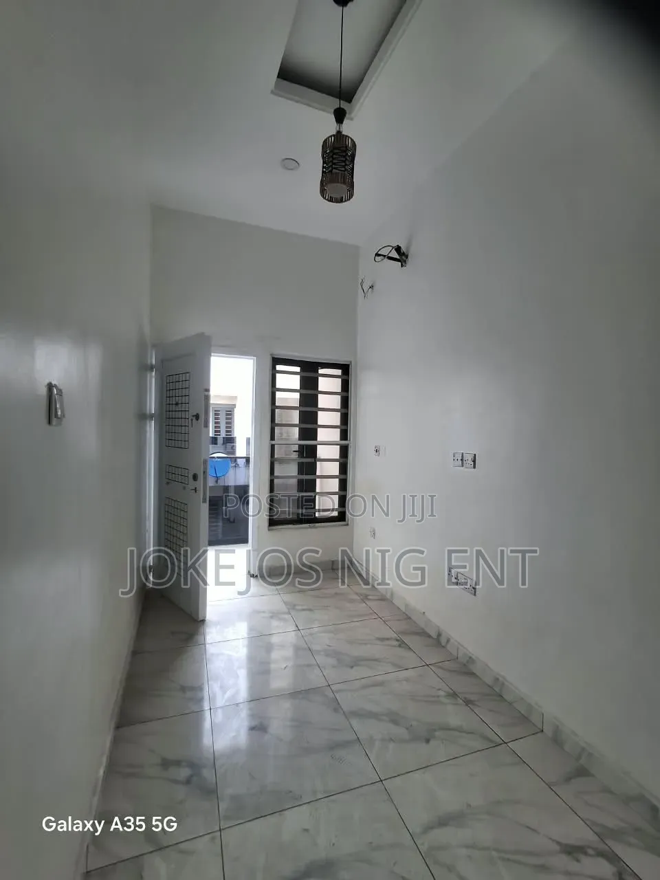 3bdrm Townhouse/Terrace in Lekki Scheme 2 for sale