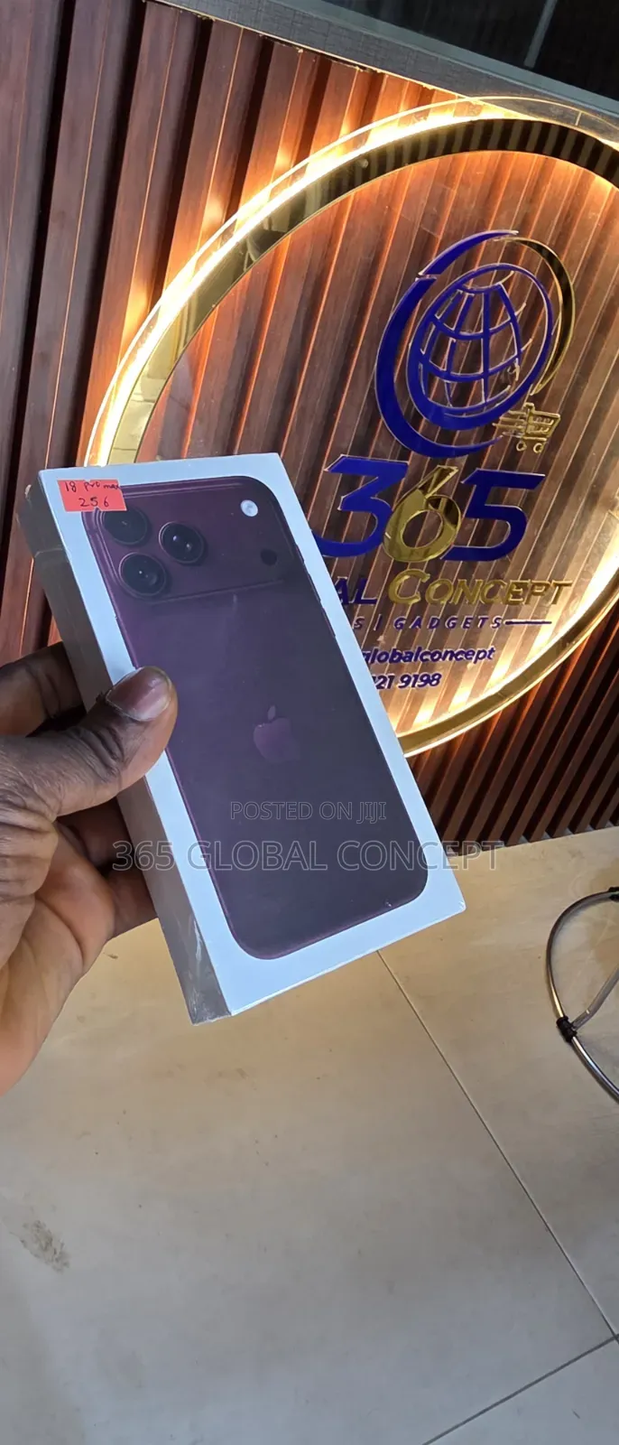 New Apple iPhone 18 Pro Max 256 GB Red