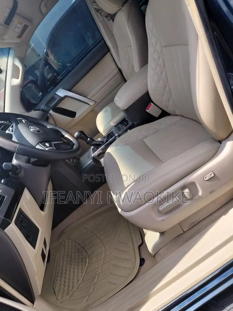 Toyota Land Cruiser Prado 2019 Blue
