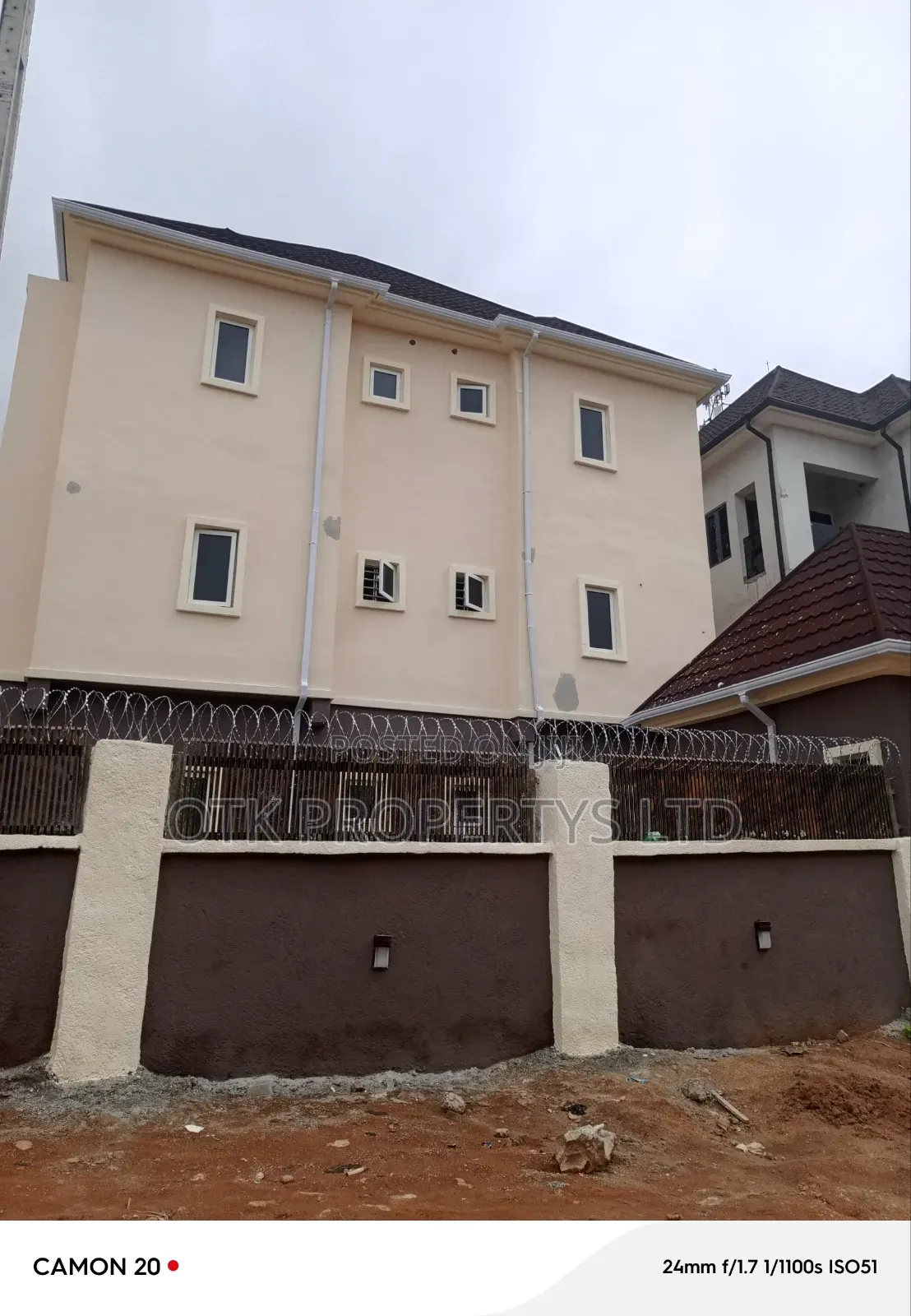 2bdrm Block of Flats in Fo1 By Military, Kubwa for rent