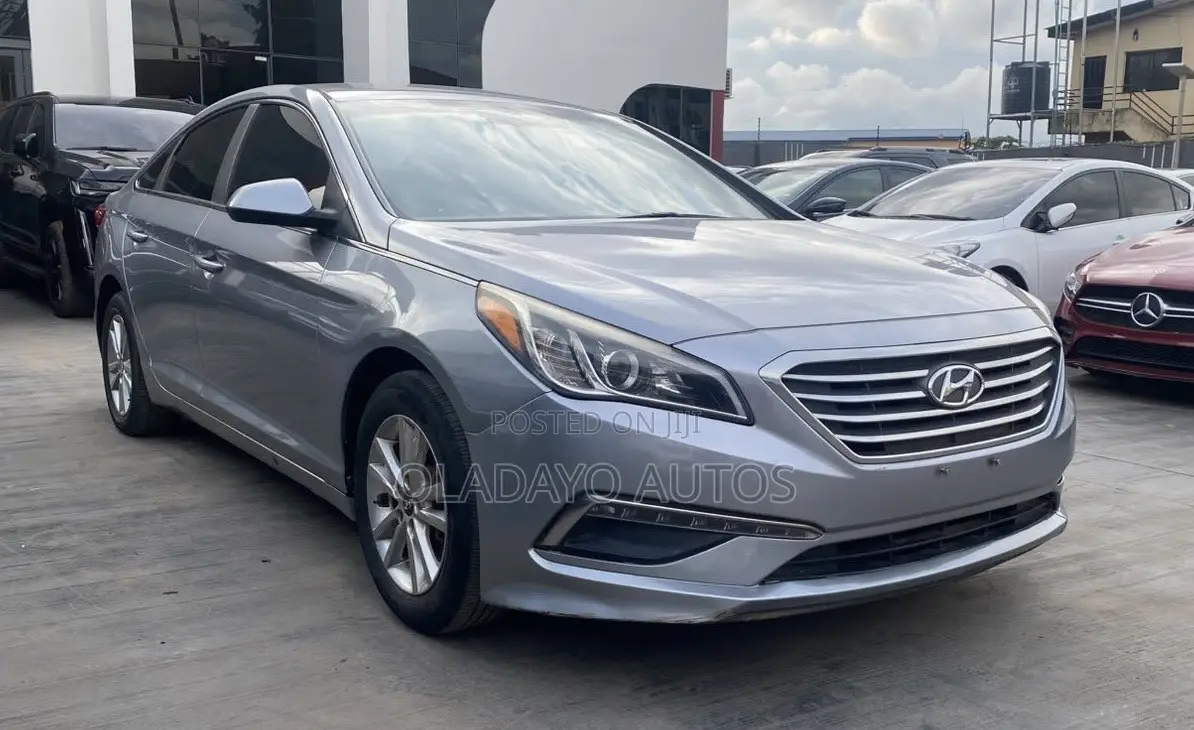 Hyundai Sonata Limited 4dr Sedan (2.4L 4cyl 6A) 2015 Blue