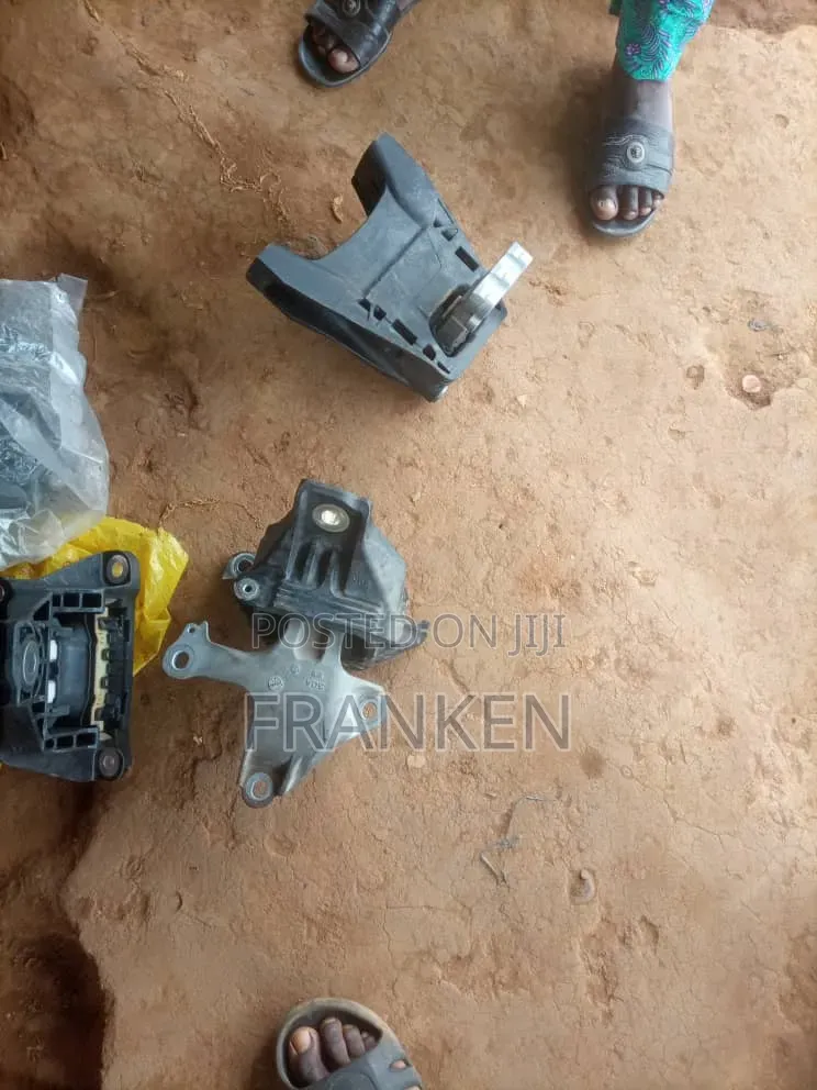Original Gearbox Mounts or Seating for 2024 Honda Civic Are Available