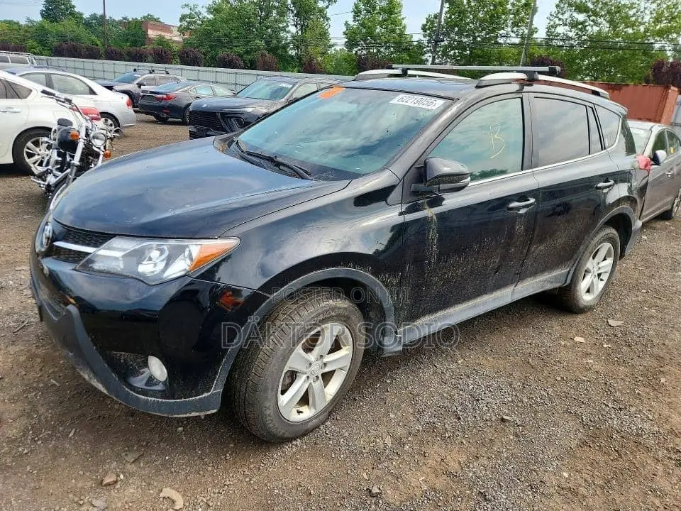 Toyota RAV4 XLE 4dr SUV AWD (2.5L 4cyl 6A) 2014 Black