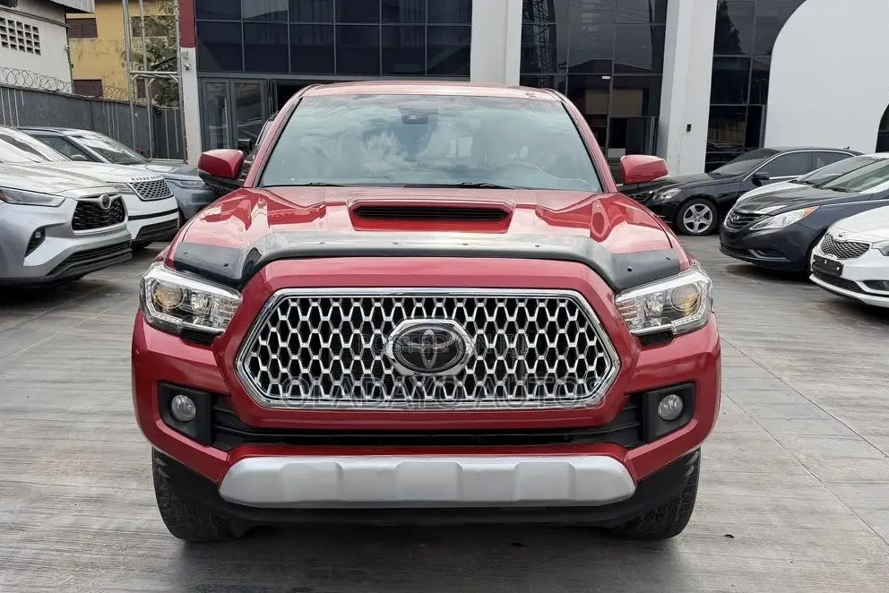 Toyota Tacoma Limited 2022 Red