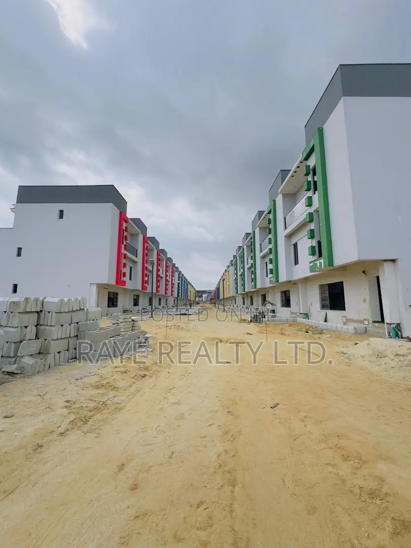 4bdrm Duplex in Ogudu GRA for sale