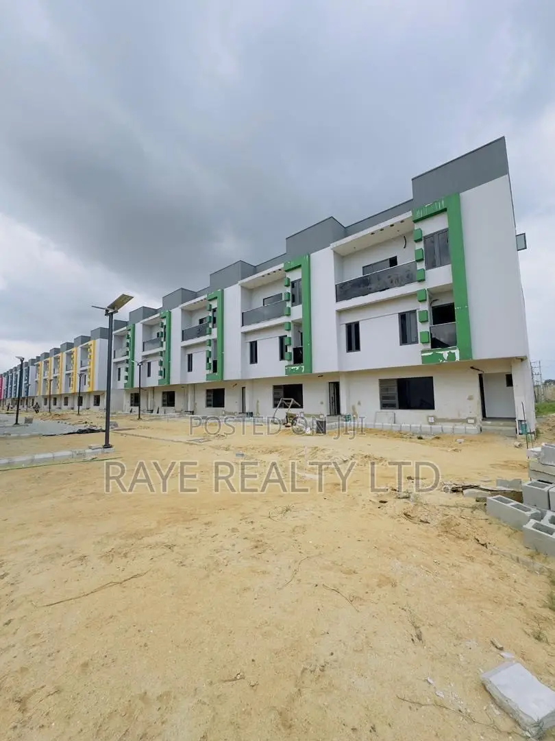 4bdrm Duplex in Ogudu GRA for sale