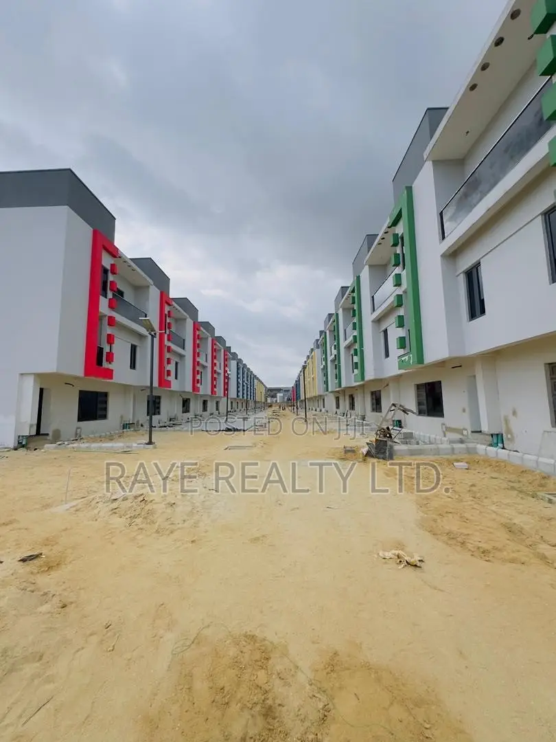 4bdrm Duplex in Ogudu GRA for sale